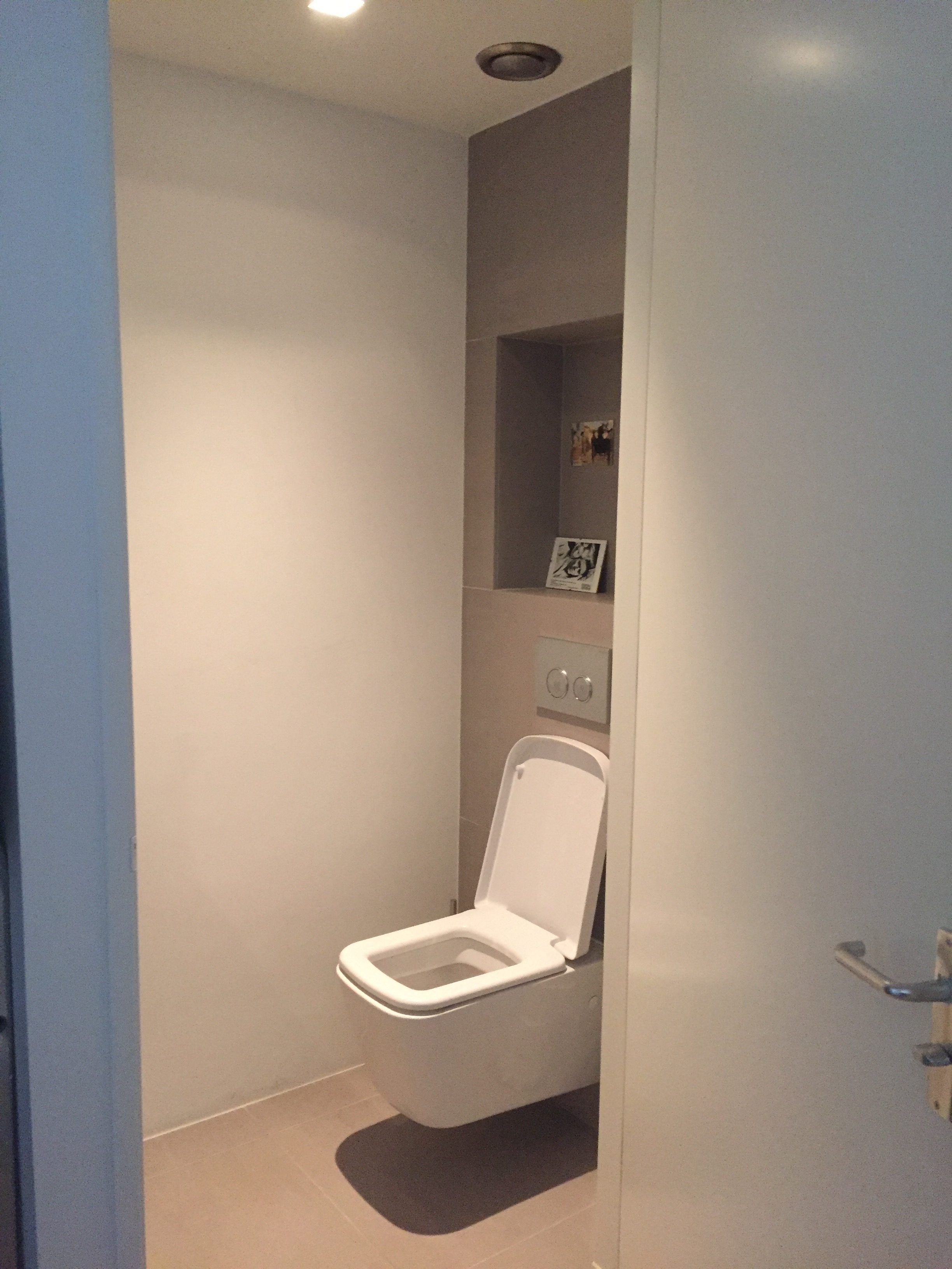 Zwevend toilet